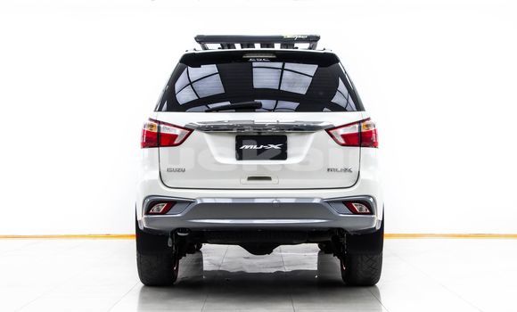 Buy Used Isuzu MU-X White Car in Bangkok in Bangkok Buy Used Isuzu MU-X White Car in Bangkok in Bangkok