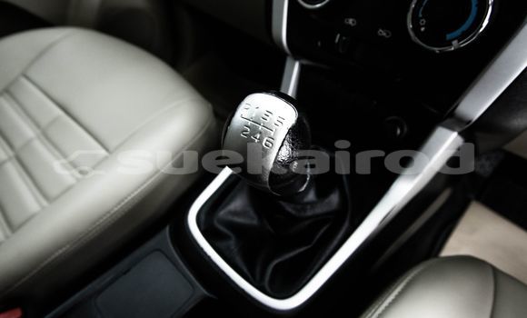 Buy Used Isuzu MU-X White Car in Bangkok in Bangkok Buy Used Isuzu MU-X White Car in Bangkok in Bangkok