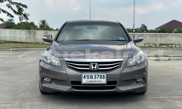 ซื้อ รถมือสอง Honda Accord อื่น ๆ รถยนต์ ใน %{เมือง} ใน กรุงเทพมหานคร