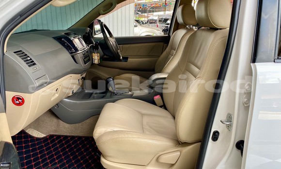 ซื้อ รถมือสอง Toyota Fortuner ขาว รถยนต์ ใน %{เมือง} ใน กรุงเทพมหานคร ซื้อ รถมือสอง Toyota Fortuner ขาว รถยนต์ ใน %{เมือง} ใน กรุงเทพมหานคร