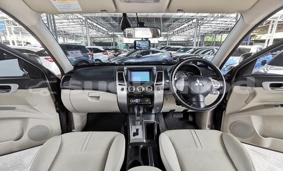 ซื้อ รถมือสอง Mitsubishi Pajero Sport อื่น ๆ รถยนต์ ใน %{เมือง} ใน กรุงเทพมหานคร ซื้อ รถมือสอง Mitsubishi Pajero Sport อื่น ๆ รถยนต์ ใน %{เมือง} ใน กรุงเทพมหานคร