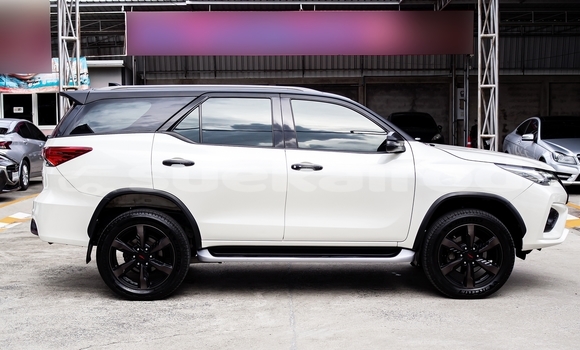 ซื้อ รถมือสอง Toyota Fortuner ขาว รถยนต์ ใน %{เมือง} ใน กรุงเทพมหานคร ซื้อ รถมือสอง Toyota Fortuner ขาว รถยนต์ ใน %{เมือง} ใน กรุงเทพมหานคร