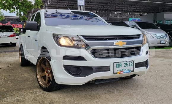 Buy Used Chevlolet Spin White Car in Bangkok in Bangkok Buy Used Chevlolet Spin White Car in Bangkok in Bangkok