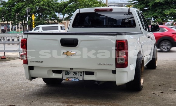 Buy Used Chevlolet Spin White Car in Bangkok in Bangkok Buy Used Chevlolet Spin White Car in Bangkok in Bangkok