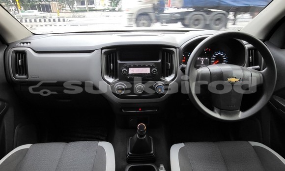 Buy Used Chevlolet Spin White Car in Bangkok in Bangkok Buy Used Chevlolet Spin White Car in Bangkok in Bangkok