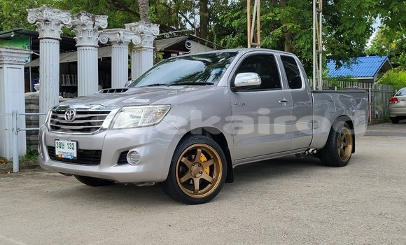 Buy Used Toyota Hiluxe VIGO Silver Car in Bangkok in Bangkok Buy Used Toyota Hiluxe VIGO Silver Car in Bangkok in Bangkok