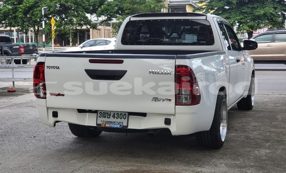 Buy Used Toyota Hiluxe Revo White Car in Bangkok in Bangkok Buy Used Toyota Hiluxe Revo White Car in Bangkok in Bangkok