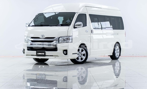 Buy Used Toyota Commuter White Car in Bangkok in Bangkok Buy Used Toyota Commuter White Car in Bangkok in Bangkok