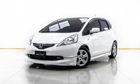 ซื้อ รถมือสอง Honda Jazz ขาว รถยนต์ ใน %{เมือง} ใน กรุงเทพมหานคร ซื้อ รถมือสอง Honda Jazz ขาว รถยนต์ ใน %{เมือง} ใน กรุงเทพมหานคร