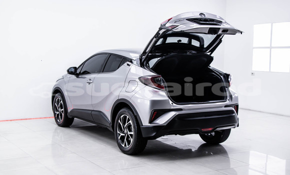 Buy Used Toyota C-HR Other Car in Bangkok in Bangkok Buy Used Toyota C-HR Other Car in Bangkok in Bangkok