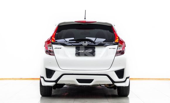 Buy Used Honda Jazz White Car in Bangkok in Bangkok Buy Used Honda Jazz White Car in Bangkok in Bangkok