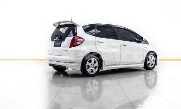 Buy Used Honda Jazz White Car in Bangkok in Bangkok Buy Used Honda Jazz White Car in Bangkok in Bangkok