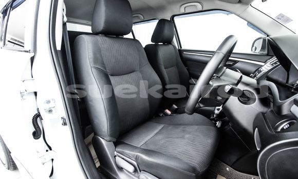 ซื้อ รถมือสอง Suzuki Swift ขาว รถยนต์ ใน %{เมือง} ใน กรุงเทพมหานคร ซื้อ รถมือสอง Suzuki Swift ขาว รถยนต์ ใน %{เมือง} ใน กรุงเทพมหานคร