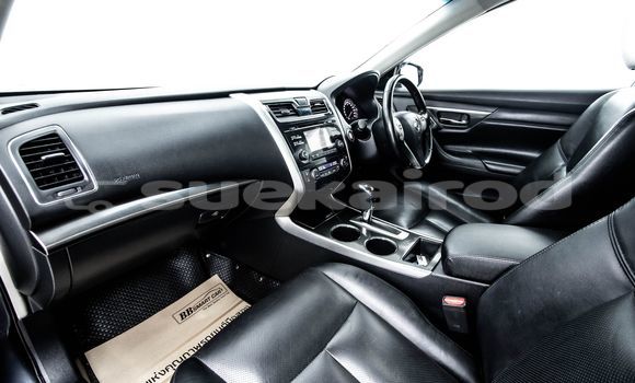 Buy Used Nissan Teana Blue Car in Bangkok in Bangkok Buy Used Nissan Teana Blue Car in Bangkok in Bangkok