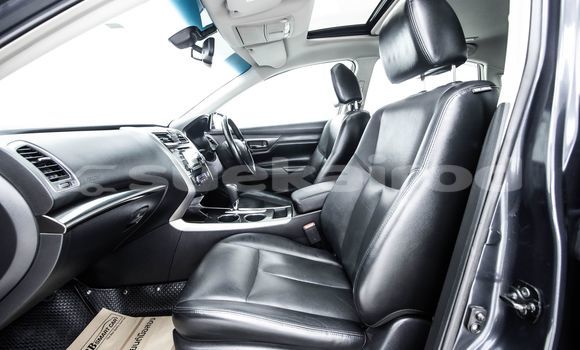 Buy Used Nissan Teana Blue Car in Bangkok in Bangkok Buy Used Nissan Teana Blue Car in Bangkok in Bangkok