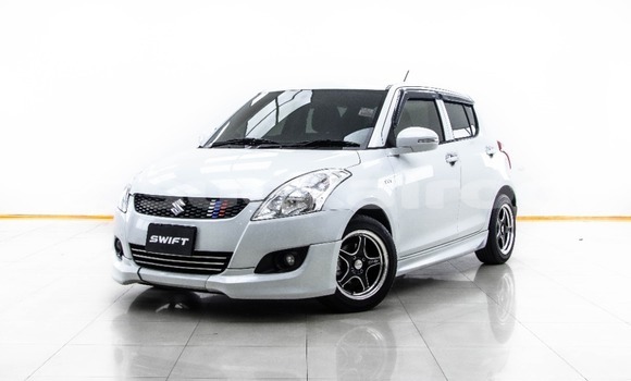 ซื้อ รถมือสอง Suzuki Swift ขาว รถยนต์ ใน %{เมือง} ใน กรุงเทพมหานคร ซื้อ รถมือสอง Suzuki Swift ขาว รถยนต์ ใน %{เมือง} ใน กรุงเทพมหานคร