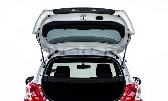 ซื้อ รถมือสอง Suzuki Swift ขาว รถยนต์ ใน %{เมือง} ใน กรุงเทพมหานคร ซื้อ รถมือสอง Suzuki Swift ขาว รถยนต์ ใน %{เมือง} ใน กรุงเทพมหานคร