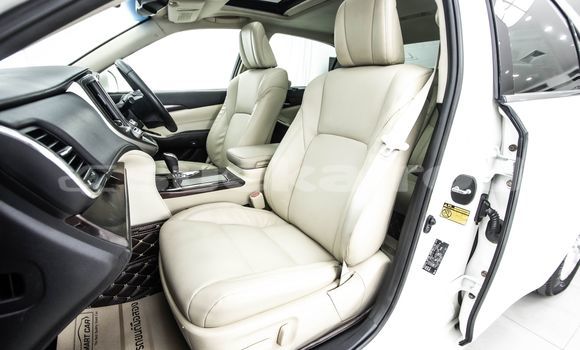 ซื้อ รถมือสอง Toyota Crown ขาว รถยนต์ ใน %{เมือง} ใน กรุงเทพมหานคร ซื้อ รถมือสอง Toyota Crown ขาว รถยนต์ ใน %{เมือง} ใน กรุงเทพมหานคร