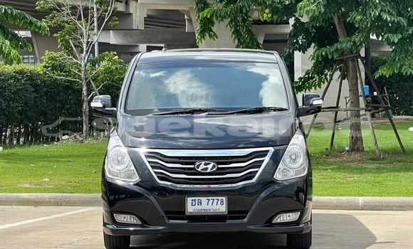 Buy Used Hyundai H1 Black Car in Bangkok in Bangkok
