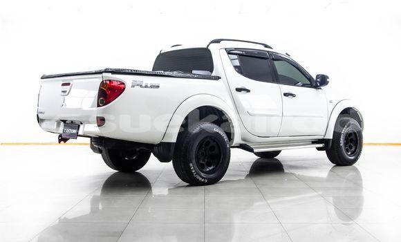 Buy Used Mitsubishi Triton White Car in Bangkok in Bangkok Buy Used Mitsubishi Triton White Car in Bangkok in Bangkok