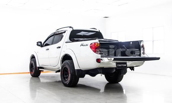 Buy Used Mitsubishi Triton White Car in Bangkok in Bangkok Buy Used Mitsubishi Triton White Car in Bangkok in Bangkok