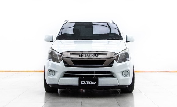 ซื้อ รถมือสอง Isuzu D-Max ขาว รถยนต์ ใน %{เมือง} ใน กรุงเทพมหานคร