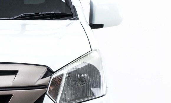 Buy Used Isuzu D-Max White Car in Bangkok in Bangkok Buy Used Isuzu D-Max White Car in Bangkok in Bangkok