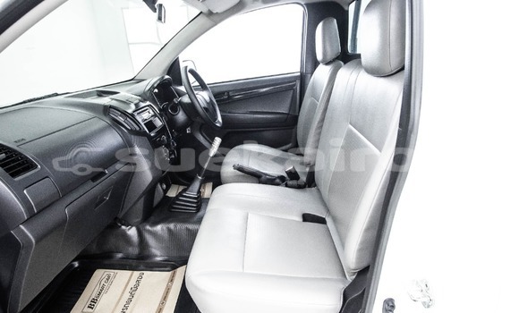 Buy Used Isuzu D-Max White Car in Bangkok in Bangkok Buy Used Isuzu D-Max White Car in Bangkok in Bangkok