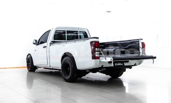 Buy Used Isuzu D-Max White Car in Bangkok in Bangkok Buy Used Isuzu D-Max White Car in Bangkok in Bangkok