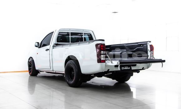 Buy Used Isuzu D-Max White Car in Bangkok in Bangkok Buy Used Isuzu D-Max White Car in Bangkok in Bangkok