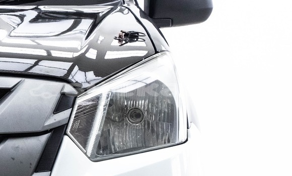 Buy Used Isuzu D-Max White Car in Bangkok in Bangkok Buy Used Isuzu D-Max White Car in Bangkok in Bangkok