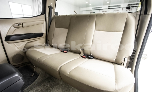 Buy Used Isuzu D-Max White Car in Bangkok in Bangkok Buy Used Isuzu D-Max White Car in Bangkok in Bangkok