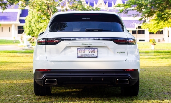 Buy Used Porsche Cayenne White Car in Bangkok in Bangkok Buy Used Porsche Cayenne White Car in Bangkok in Bangkok