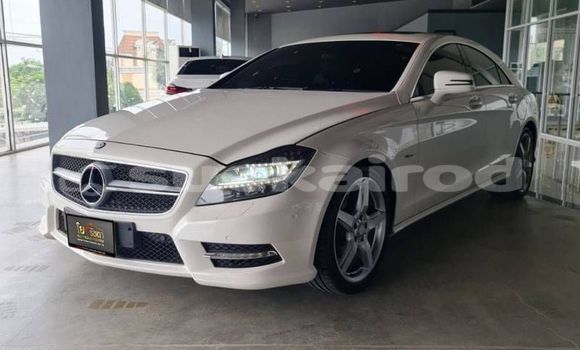 ซื้อ รถมือสอง Mercedes-Benz CLS250 ขาว รถยนต์ ใน %{เมือง} ใน กรุงเทพมหานคร