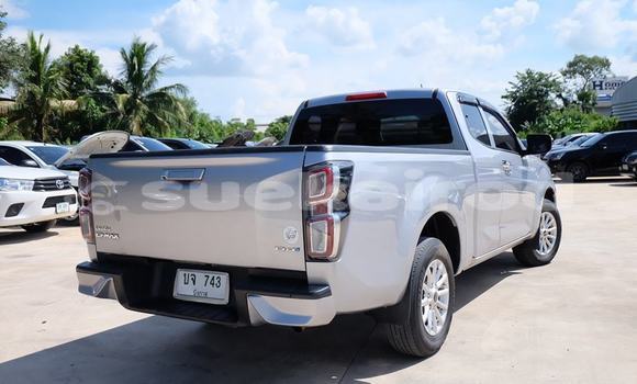 Buy Used Isuzu D-Max Silver Car in Udon Thani in Udon Thani Buy Used Isuzu D-Max Silver Car in Udon Thani in Udon Thani