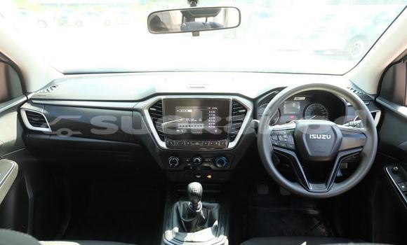 Buy Used Isuzu D-Max Silver Car in Udon Thani in Udon Thani Buy Used Isuzu D-Max Silver Car in Udon Thani in Udon Thani