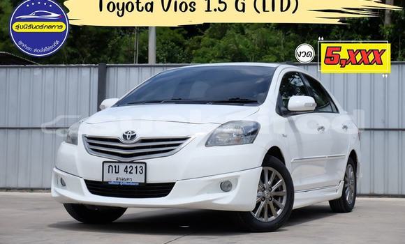 Buy Used Toyota Yaris White Car in Udon Thani in Udon Thani