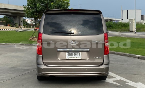 ซื้อ รถมือสอง Hyundai Grand Starex สีน้ำตาล รถยนต์ ใน %{เมือง} ใน กรุงเทพมหานคร ซื้อ รถมือสอง Hyundai Grand Starex สีน้ำตาล รถยนต์ ใน %{เมือง} ใน กรุงเทพมหานคร