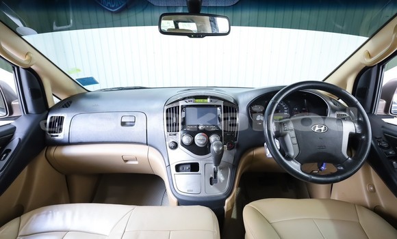 ซื้อ รถมือสอง Hyundai Grand Starex สีน้ำตาล รถยนต์ ใน %{เมือง} ใน กรุงเทพมหานคร ซื้อ รถมือสอง Hyundai Grand Starex สีน้ำตาล รถยนต์ ใน %{เมือง} ใน กรุงเทพมหานคร