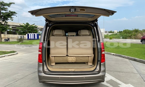 ซื้อ รถมือสอง Hyundai Grand Starex สีน้ำตาล รถยนต์ ใน %{เมือง} ใน กรุงเทพมหานคร ซื้อ รถมือสอง Hyundai Grand Starex สีน้ำตาล รถยนต์ ใน %{เมือง} ใน กรุงเทพมหานคร