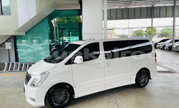 ซื้อ รถมือสอง Hyundai H1 ขาว รถยนต์ ใน %{เมือง} ใน กรุงเทพมหานคร ซื้อ รถมือสอง Hyundai H1 ขาว รถยนต์ ใน %{เมือง} ใน กรุงเทพมหานคร