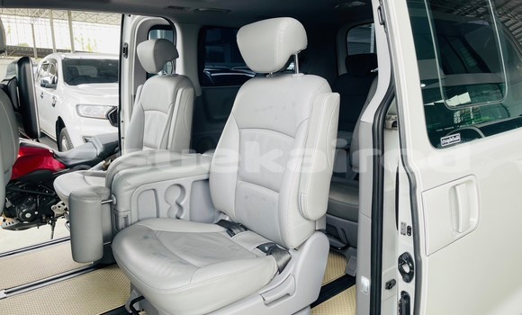 ซื้อ รถมือสอง Hyundai H1 ขาว รถยนต์ ใน %{เมือง} ใน กรุงเทพมหานคร ซื้อ รถมือสอง Hyundai H1 ขาว รถยนต์ ใน %{เมือง} ใน กรุงเทพมหานคร