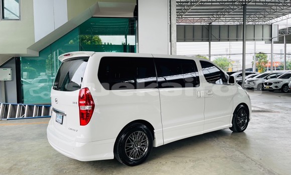 ซื้อ รถมือสอง Hyundai H1 ขาว รถยนต์ ใน %{เมือง} ใน กรุงเทพมหานคร ซื้อ รถมือสอง Hyundai H1 ขาว รถยนต์ ใน %{เมือง} ใน กรุงเทพมหานคร