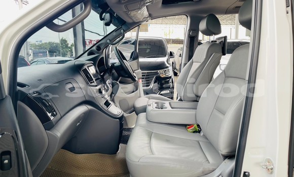 ซื้อ รถมือสอง Hyundai H1 ขาว รถยนต์ ใน %{เมือง} ใน กรุงเทพมหานคร ซื้อ รถมือสอง Hyundai H1 ขาว รถยนต์ ใน %{เมือง} ใน กรุงเทพมหานคร