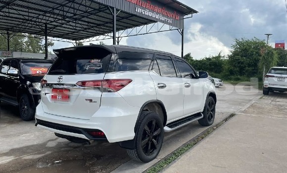 ซื้อ รถมือสอง Toyota Fortuner ขาว รถยนต์ ใน %{เมือง} ใน กรุงเทพมหานคร ซื้อ รถมือสอง Toyota Fortuner ขาว รถยนต์ ใน %{เมือง} ใน กรุงเทพมหานคร