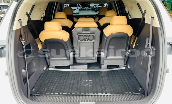 Buy Used Kia Carnival White Car in Bangkok in Bangkok Buy Used Kia Carnival White Car in Bangkok in Bangkok