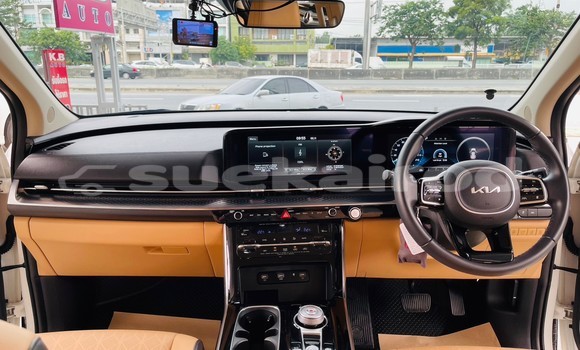 Buy Used Kia Carnival White Car in Bangkok in Bangkok Buy Used Kia Carnival White Car in Bangkok in Bangkok