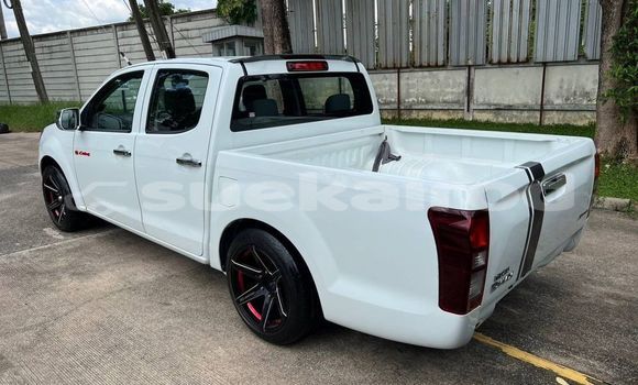Buy Used Isuzu D-Max White Car in Bangkok in Bangkok Buy Used Isuzu D-Max White Car in Bangkok in Bangkok