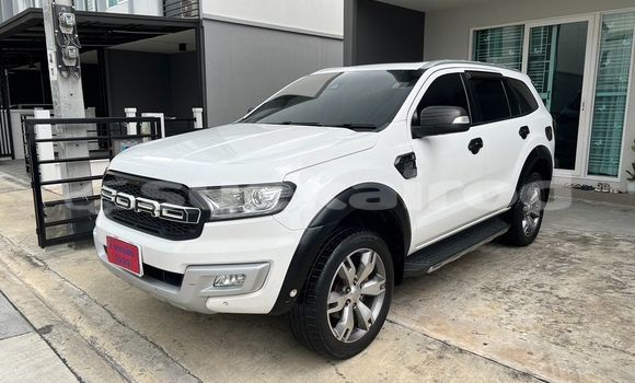 Buy Used Ford Everest White Car in Bangkok in Bangkok Buy Used Ford Everest White Car in Bangkok in Bangkok