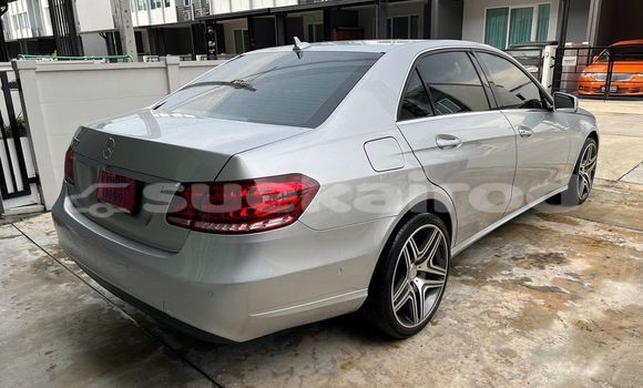 Buy Used Mercedes-Benz E-Classe Other Car in Bangkok in Bangkok Buy Used Mercedes-Benz E-Classe Other Car in Bangkok in Bangkok